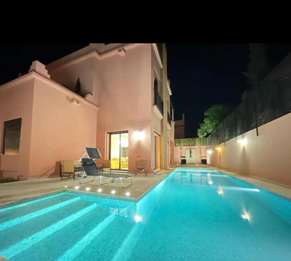 The Villa Avec Piscine Chauffee 4 Chambres Marakeş Dış mekan fotoğraf