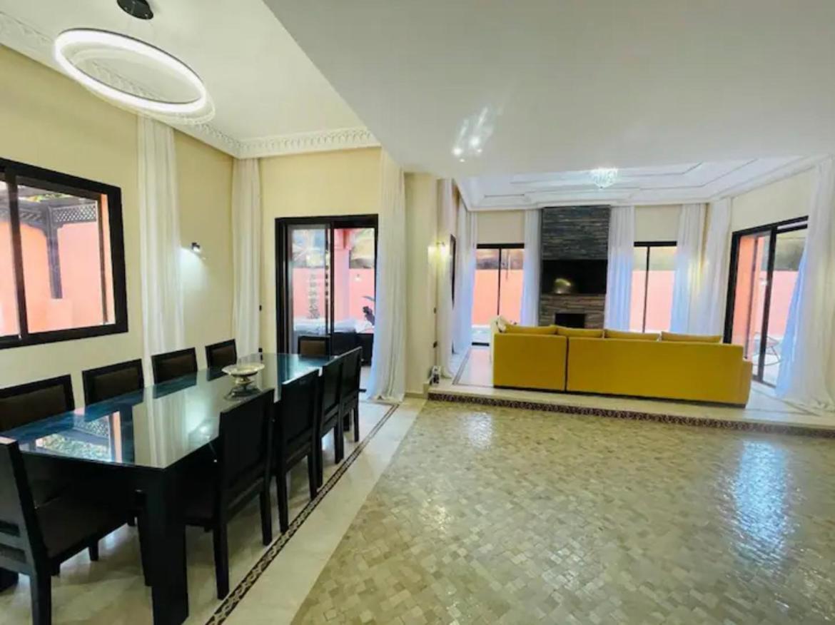 The Villa Avec Piscine Chauffee 4 Chambres Marakeş Dış mekan fotoğraf